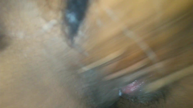 AhjanteDlx: Look at her pussy