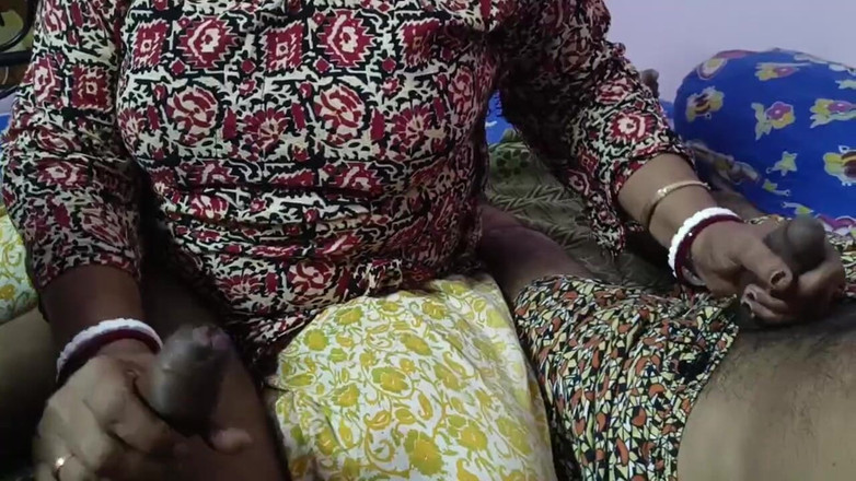 bengalihousewife: भारतीय बंगाली गृहिणी हैण्डजॉब्स 2 लंड