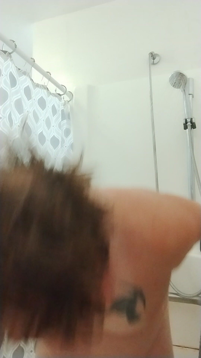 JG Risk: दोपहर की झपकी के बाद 12/04/2025 शॉवर