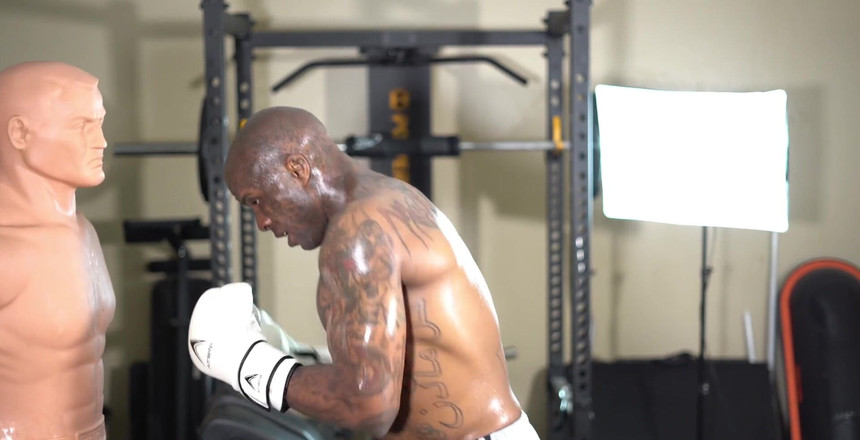 Hallelujah Johnson: Latihan tinju!