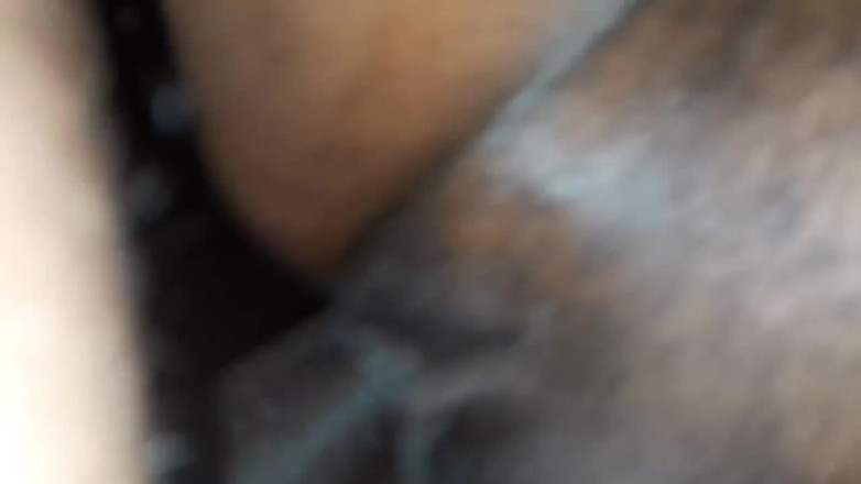 SweetCake: बड़ी गांड वाली पत्नी की चूत की चुदाई कुत्ते शैली में बड़े काले लंड वाले काले लंड के साथ मलाईदार रसदार और गीली चुदाई होती है