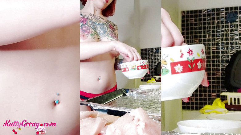 Katty Grray: Bystig tjej som retar och oljar kroppen - amatör solo