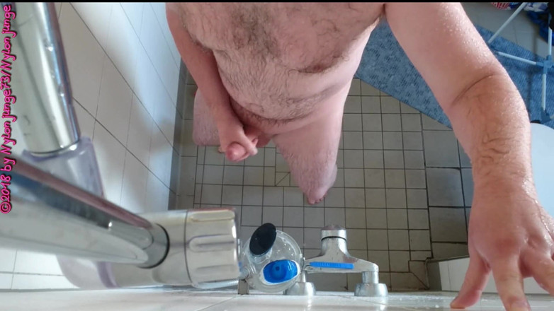 Carmen_Nylonjunge: Super cachonda en la ducha