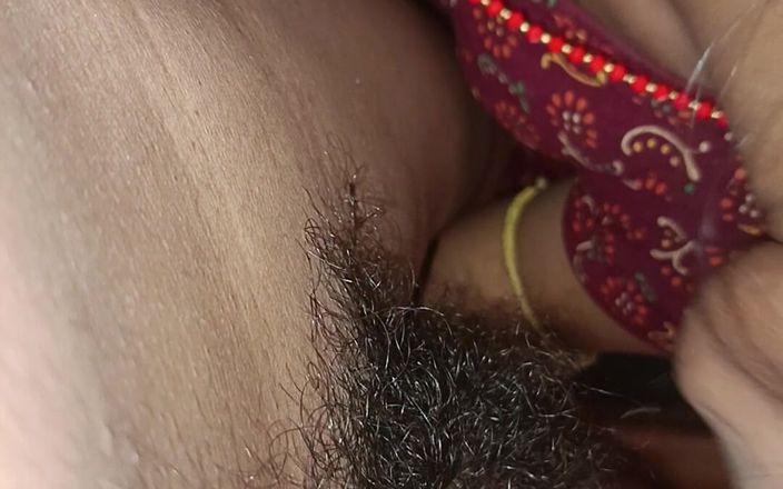 Rachna bhaabhi sex: 热辣的乡村嫂子第一次热辣的潮吹视频