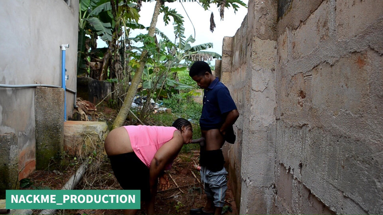 NACKME_PRODUCTION: Suja casa menos avó é fodida por um cara quebrado