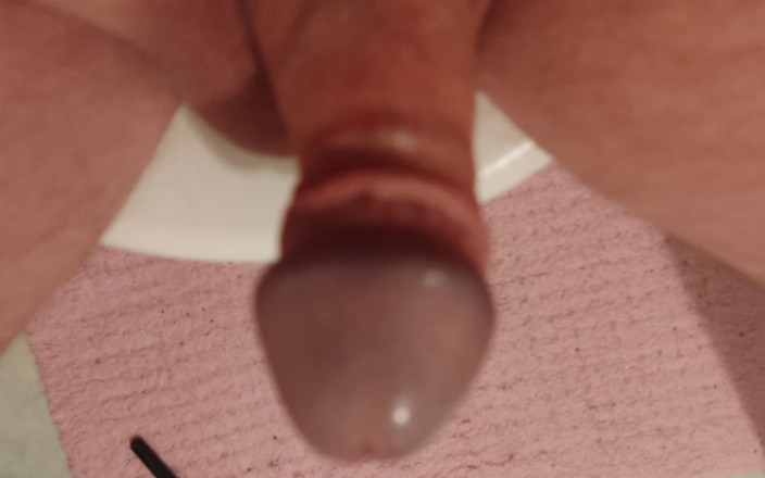 Pellefnatt: Vležu na gauči a honí si mého malého ptáka, trochu...