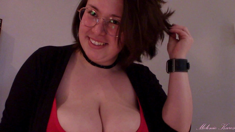 Melonie Kares: Друг флиртует с тобой на вечеринке (свидание) в видео от первого лица