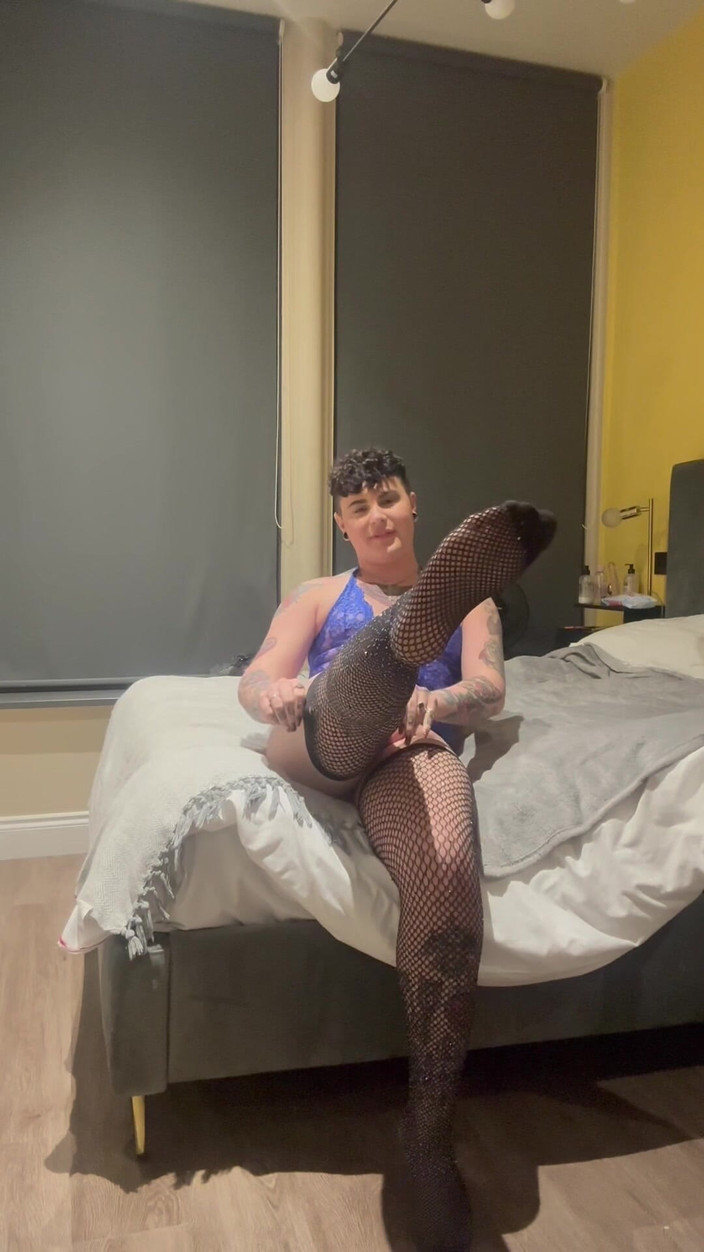 mothplayboy: Femboys为你炫耀并高潮！