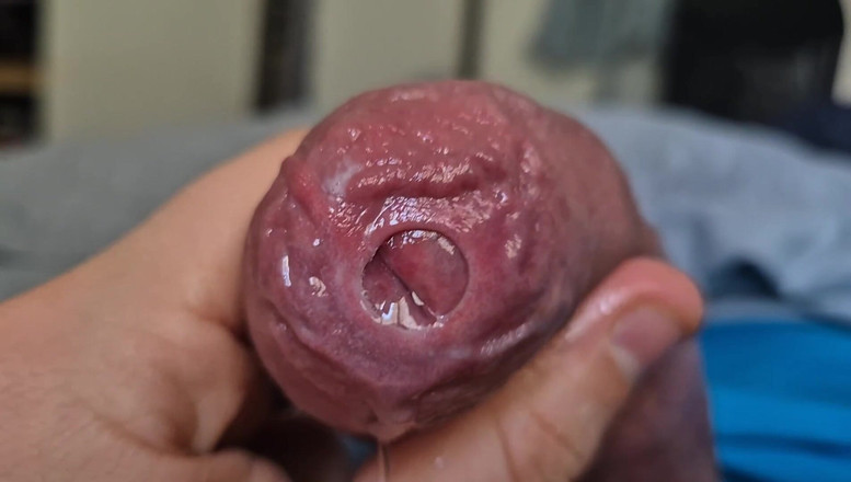 GloomyChase977: Permainan precum kepala yang belum disunat