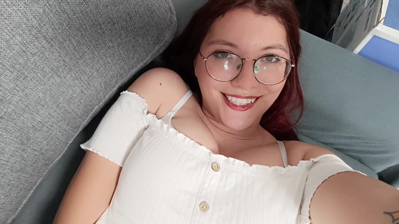 Softbrattypuppy: Tedesco: parla di cornuto, la tua ragazza ti sta tradendo...