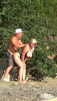 Pickup Sexy MILF on Coast