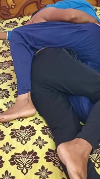 Sesso con l'amico di mio marito nella camera d'albergo