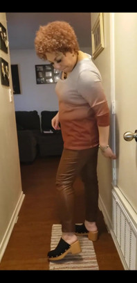 Who Would Be Willing to Assist Me in a Squirt Video
