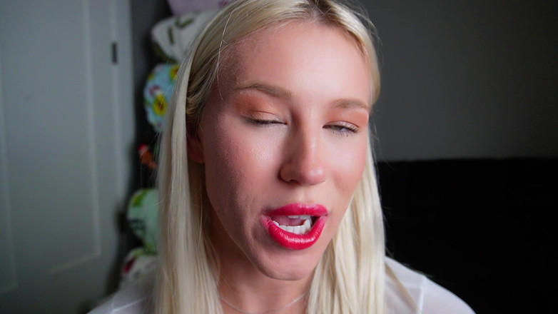 Keeks3005: Red Lipstick Kisses