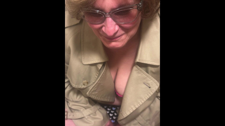 Zina Gabon: Styvmamma bystig Nympho MILF suger BBC ung hung svart kuk...