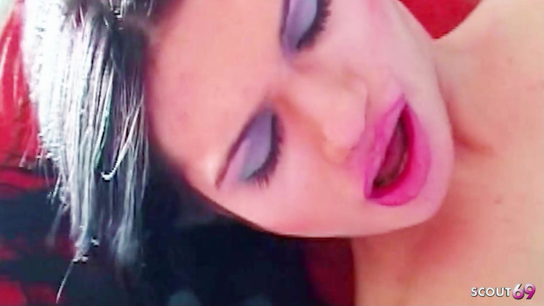 Shemale TS Collection: Tranny nóng bỏng trong vớ đụ ngoài trời trong lỗ đít khít...