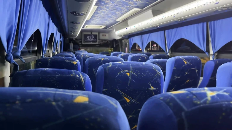 cxlila: I Suck an Unknown Passenger on a Real Bus and...