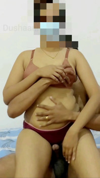 Adik tiri mahu saya pancut ke dalam mulutnya semasa ibu bapa tiada di rumah