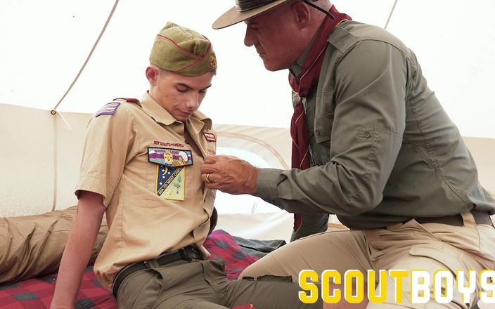 Carnal Plus: Scoutboys - Twink Scout Uppfödd Rå av Scoutmaster Dillon Stone