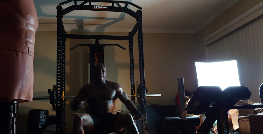 Hallelujah Johnson: 今天阻力训练锻炼伸展你的知识用于转换目的，1磅（~0.5公斤）的身体脂肪等于约3,500