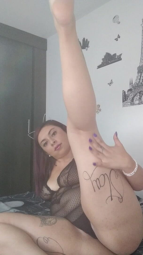 Lizi Love: Tarian sensual dan panas untuk melancap