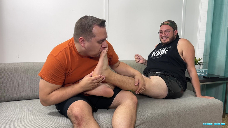 Ticklish Chubs: Prince zed के बड़े पैर प्यारे हैं