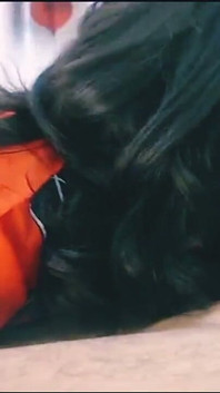 Wanita cantik panas mengerang dan menghisap batang