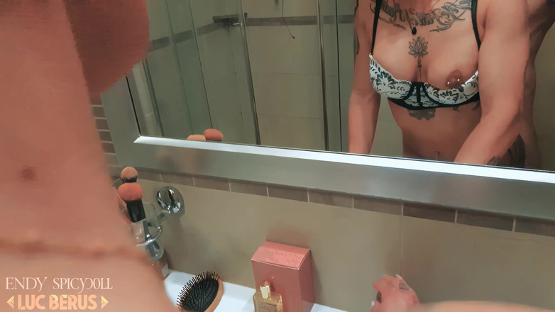 Luc Berus: Endy Spicydoll: Ejaculare înăuntru rapidă la baie! Frumusețe franceză