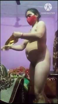Indian Desi Bhabhi Striping Wears and Show Full Sexy Body and Dance