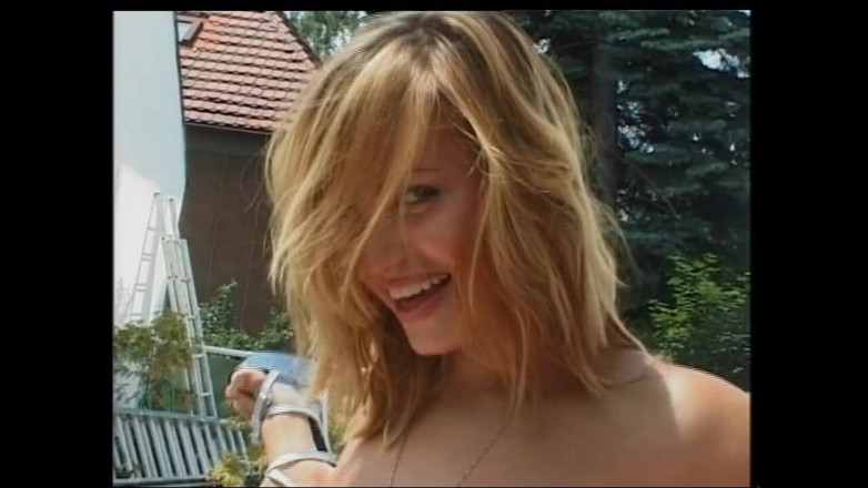 MUSCHI TV - our best full movie: Lesbian juga suka ayam jantan