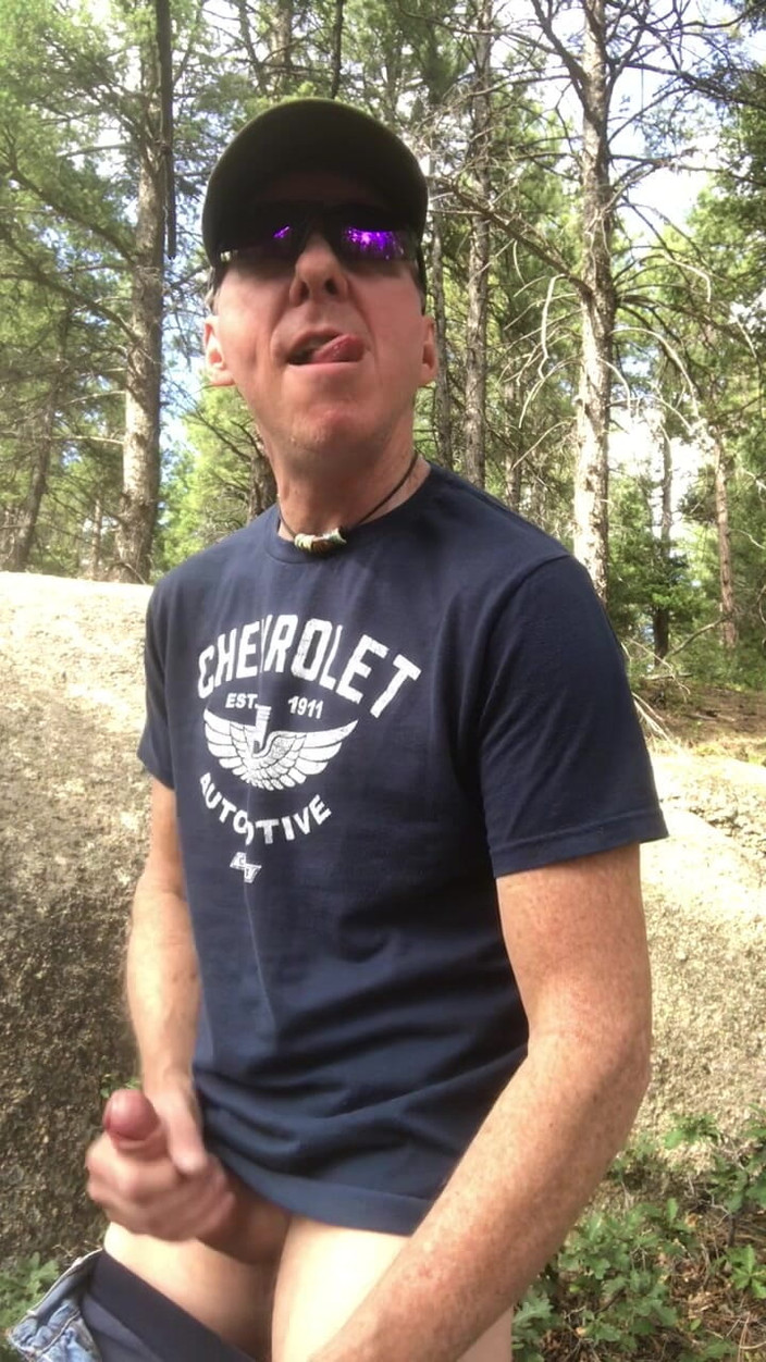 Adam Kaye: Adam kaye jack si bintang lagi asik di hutan