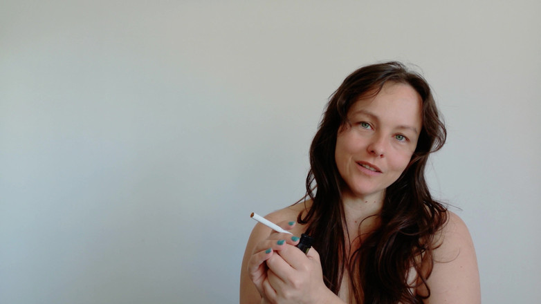 Kinky Lyrical: Alătură-te mi pentru o țigară goală