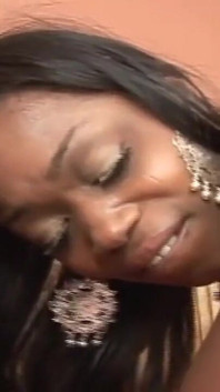 Sexy Ebony Babe Gives a Great BlowJob and Fuck to a Hung Stud
