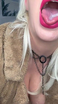 Sultry Silvea Loves to Talk About Past Whore Times