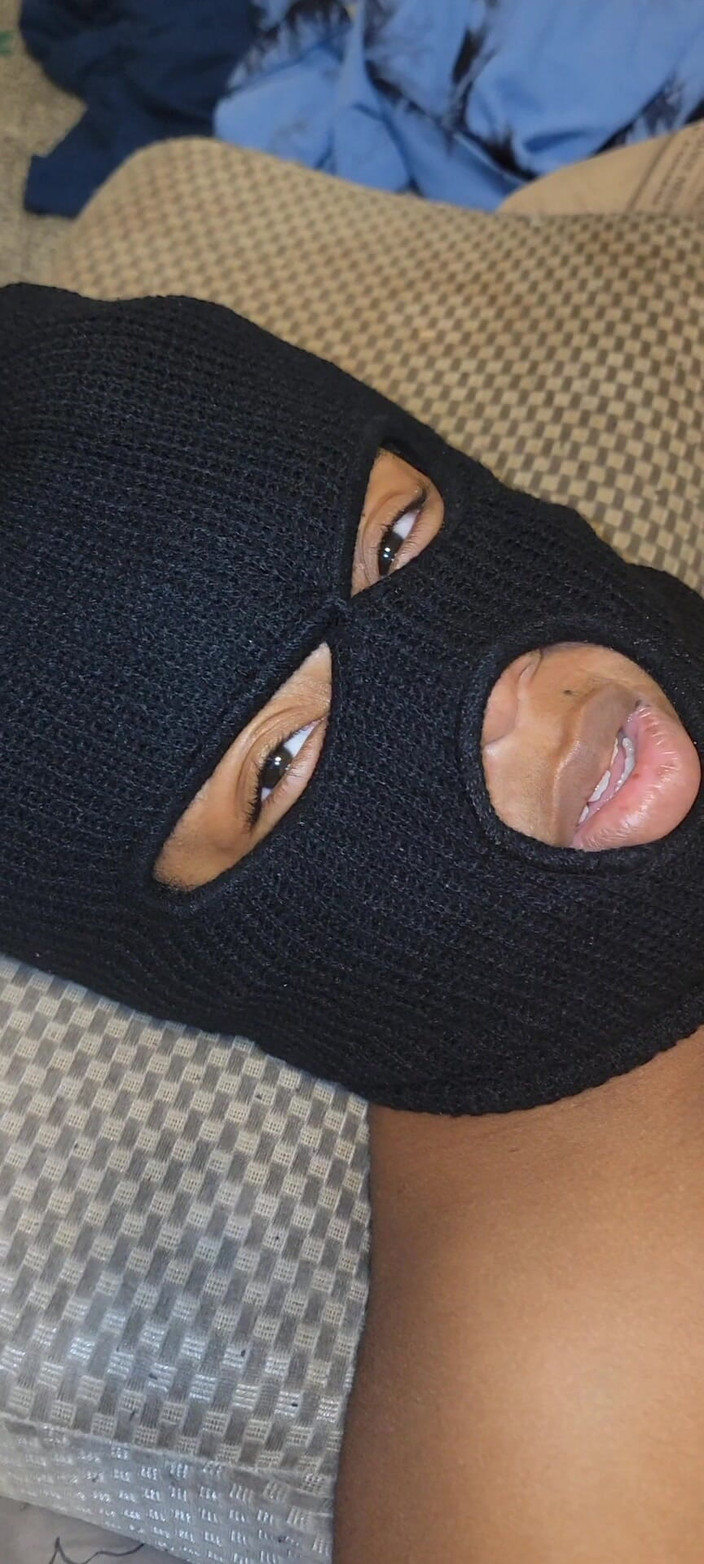 Themeatz: Chodź dostać tę cipkę niegrzeczna tajemnica black fatty Msmeatz kładzie...