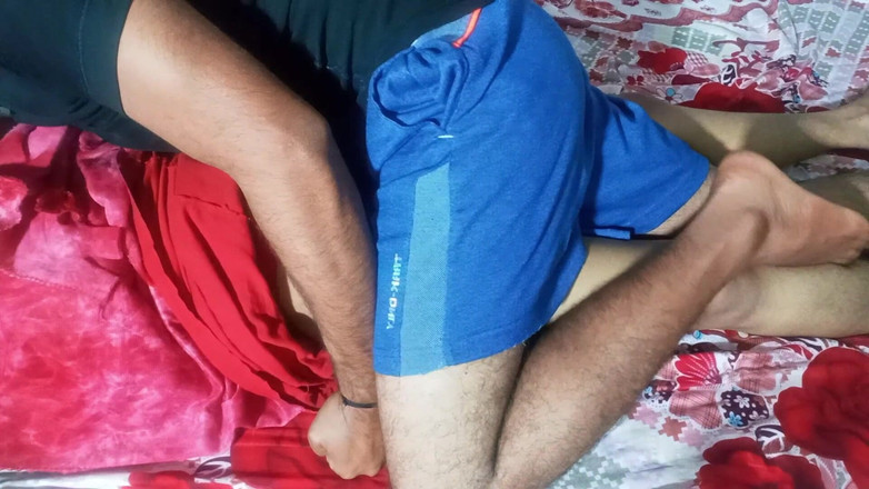 FireeCouple: अकेली भाभी चोदा वो रेस्ट कर रही थी पेरेंट्स के रूम में! साफ हिंदी आवाज में