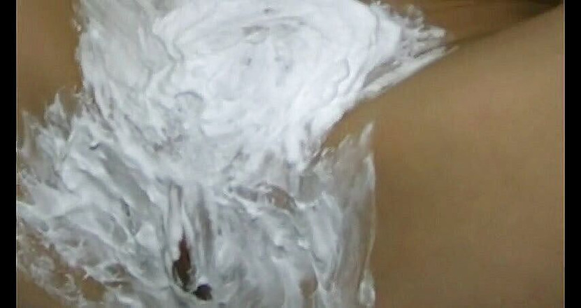 Doris Distel: Radându-mi pizda mică perfectă