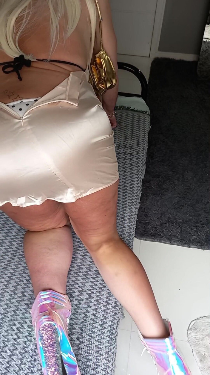 Sexy ass CDzinhafx: Моя нова сукня, бікіні, бренд і твердий член