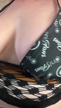 Bikini Boobs Bouncing!!