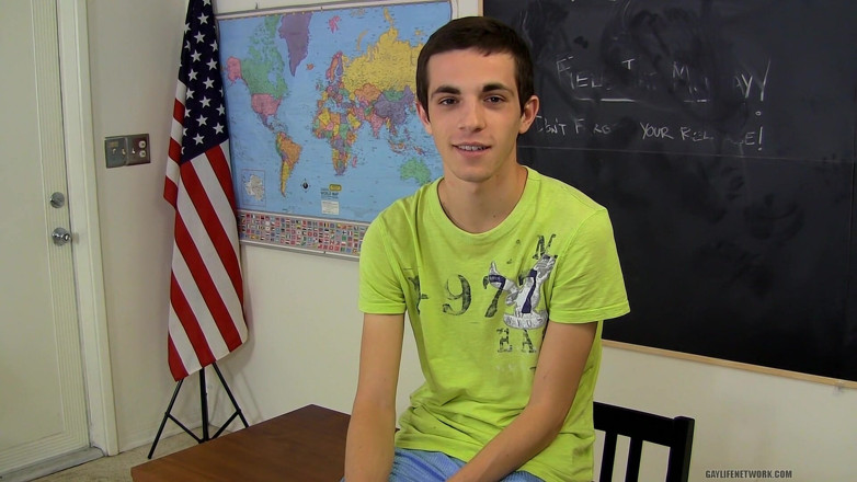 Teach Twinks: Intervista a conner bradley