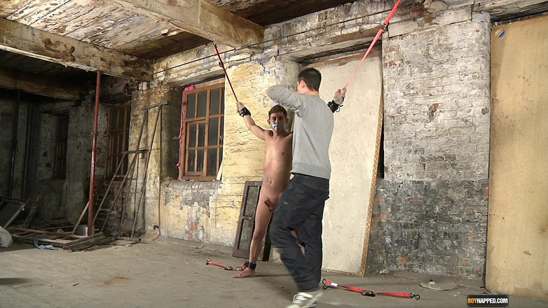 BoyNapped: 贝利被精液抽干