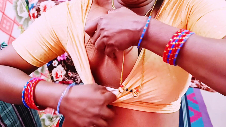 Telugu honey lips: Tante India selingkuh dari suaminya dan ngentot ayah suaminya sendiri....