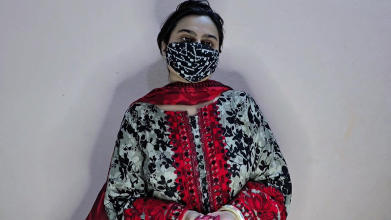 Sairaxsaim: Raccolta casuale bella ragazza in posto urdu audio