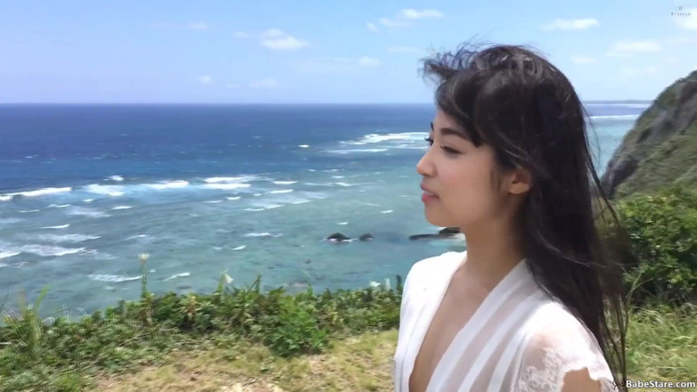 Babe Stare: A bunch of sexy Asians show off their bodies