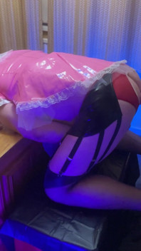Jenna Fucks Big Bottomed Sissy Maid Tiffany Deep in the Ass.. She's Such a Slut!