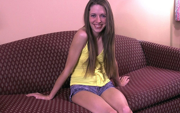 NaughtyMidwestGirls: Autumn Winters - Midwest Uji Bakat