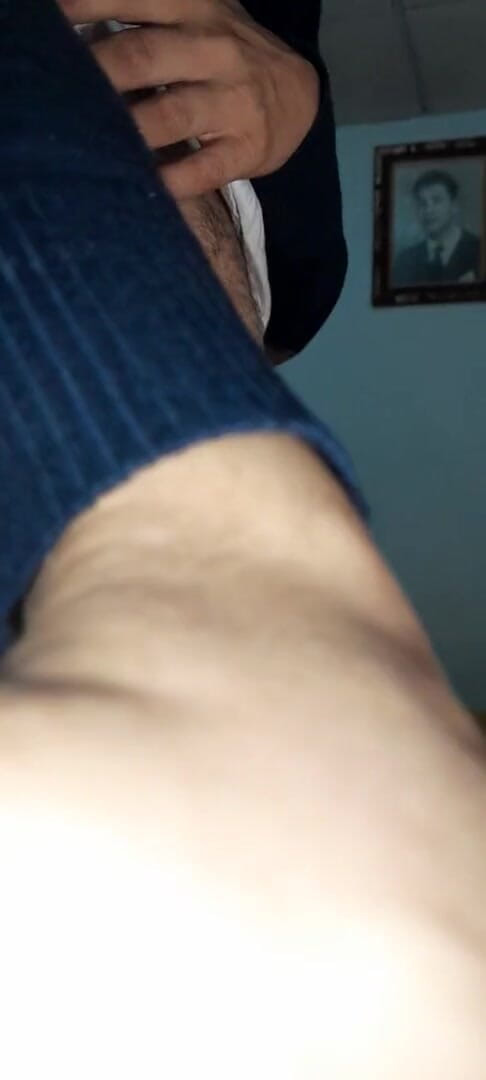 Ppdasloucuras: Pleasing my hairy dick