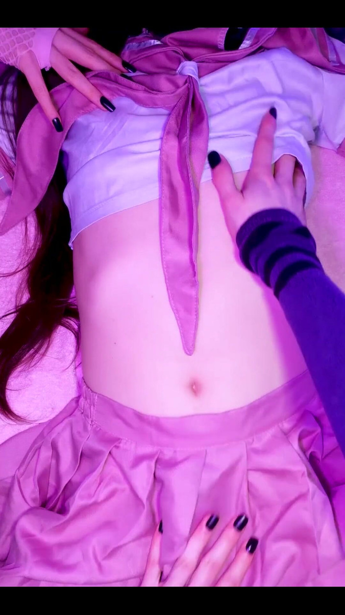 Trappybae: Follando a Lala en misionero con chorreo de leche