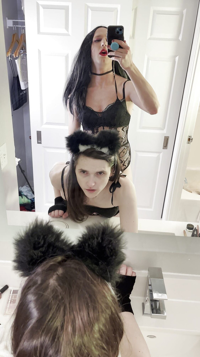 Sissy Bailey Wilde: Маленька транс-жінка відтрахана фембоєм Бейлі Уайлдом, відео від першої особи