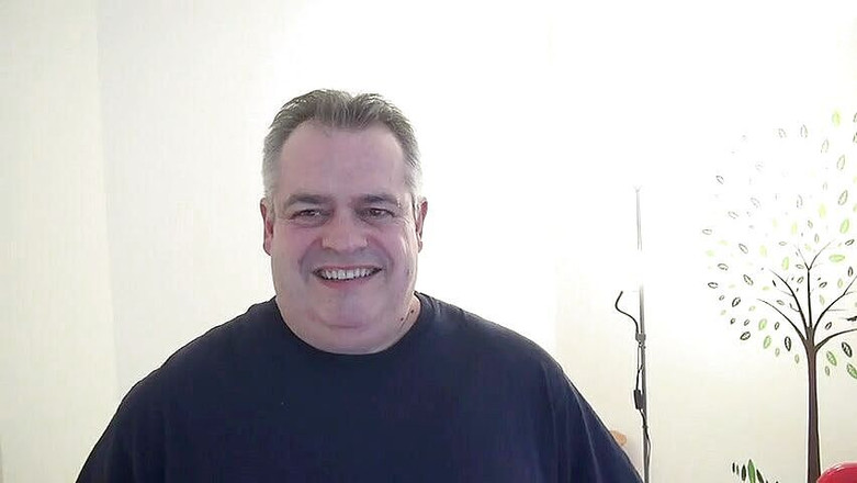 Swiss Mature: Tôn sùng chân mặc đồ ni lông